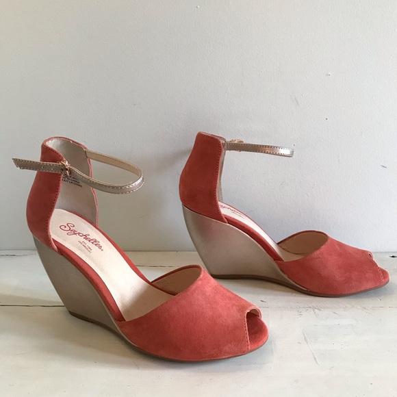 Seychelles Shoes - Seychelles Sunlight Melon Suede Wedge Sandal 7.5